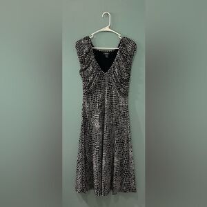 NWOT … KENNETH COLE REACTION “Size: M” Dress